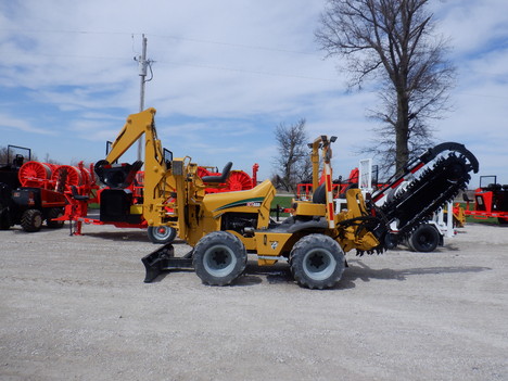 USED 2011 VERMEER RTX550 RIDE-ON TRENCHER EQUIPMENT #3924-1