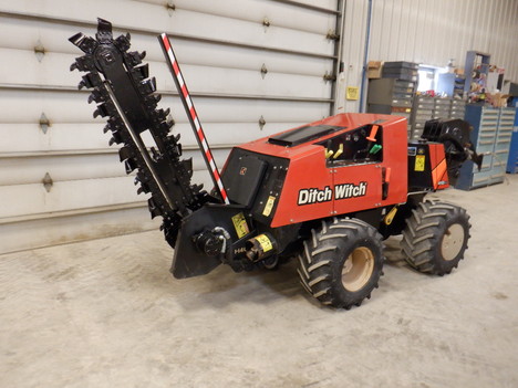 USED 2015 DITCH WITCH 410SX WALK-BESIDE TRENCHER - VIBRATORY PLOW EQUIPMENT #3928-2