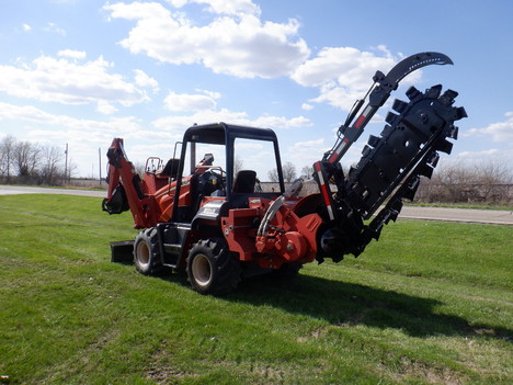 USED 2007 DITCH WITCH RT75 RIDE-ON TRENCHER EQUIPMENT #3950-3