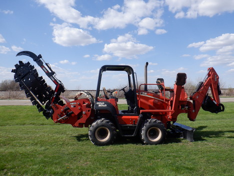 USED 2007 DITCH WITCH RT75 RIDE-ON TRENCHER EQUIPMENT #3950-4