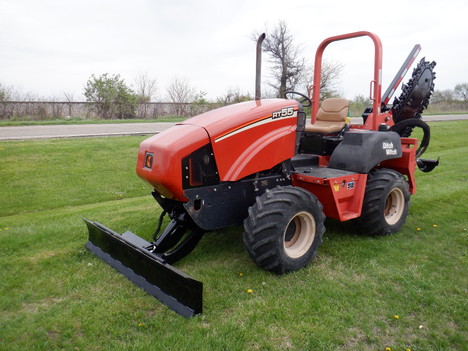 USED 2014 DITCH WITCH RT55 RIDE-ON TRENCHER EQUIPMENT #3973-2