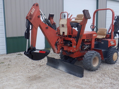 USED 2002 DITCH WITCH 3700 RIDE-ON TRENCHER EQUIPMENT #3986-2
