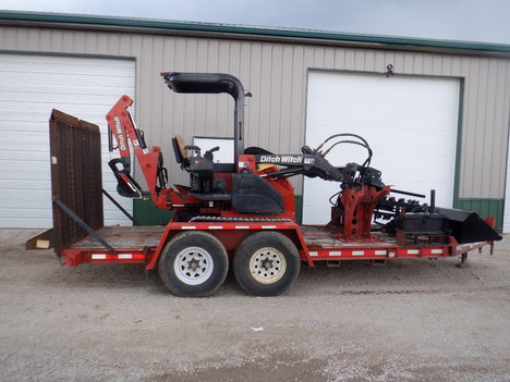 USED 2013 DITCH WITCH XT855 WALK-BESIDE TRENCHER - VIBRATORY PLOW EQUIPMENT #4006-1