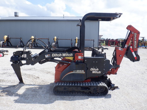 USED 2013 DITCH WITCH XT855 WALK-BESIDE TRENCHER - VIBRATORY PLOW EQUIPMENT #4006-2