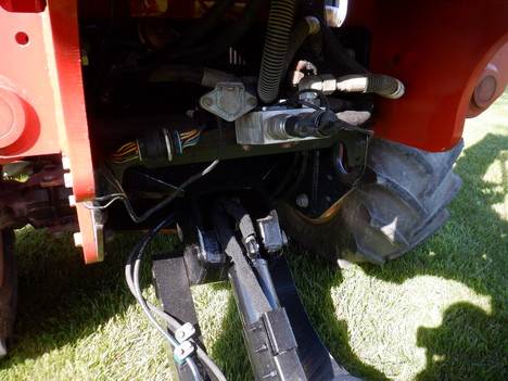 USED 2015 DITCH WITCH RT100 RIDE-ON TRENCHER EQUIPMENT #4009-11