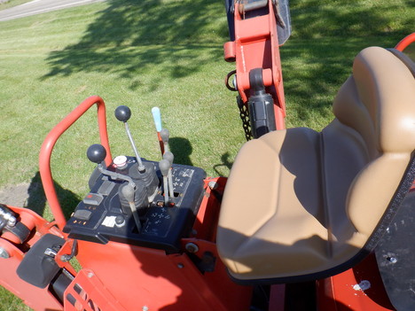 USED 2015 DITCH WITCH RT100 RIDE-ON TRENCHER EQUIPMENT #4009-14