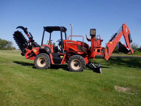 USED 2015 DITCH WITCH RT100 RIDE-ON TRENCHER EQUIPMENT #4009-4