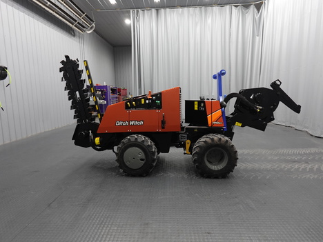 2015-ditch-witch-410sx-walk-beside-trencher-vibratory-plow #4786