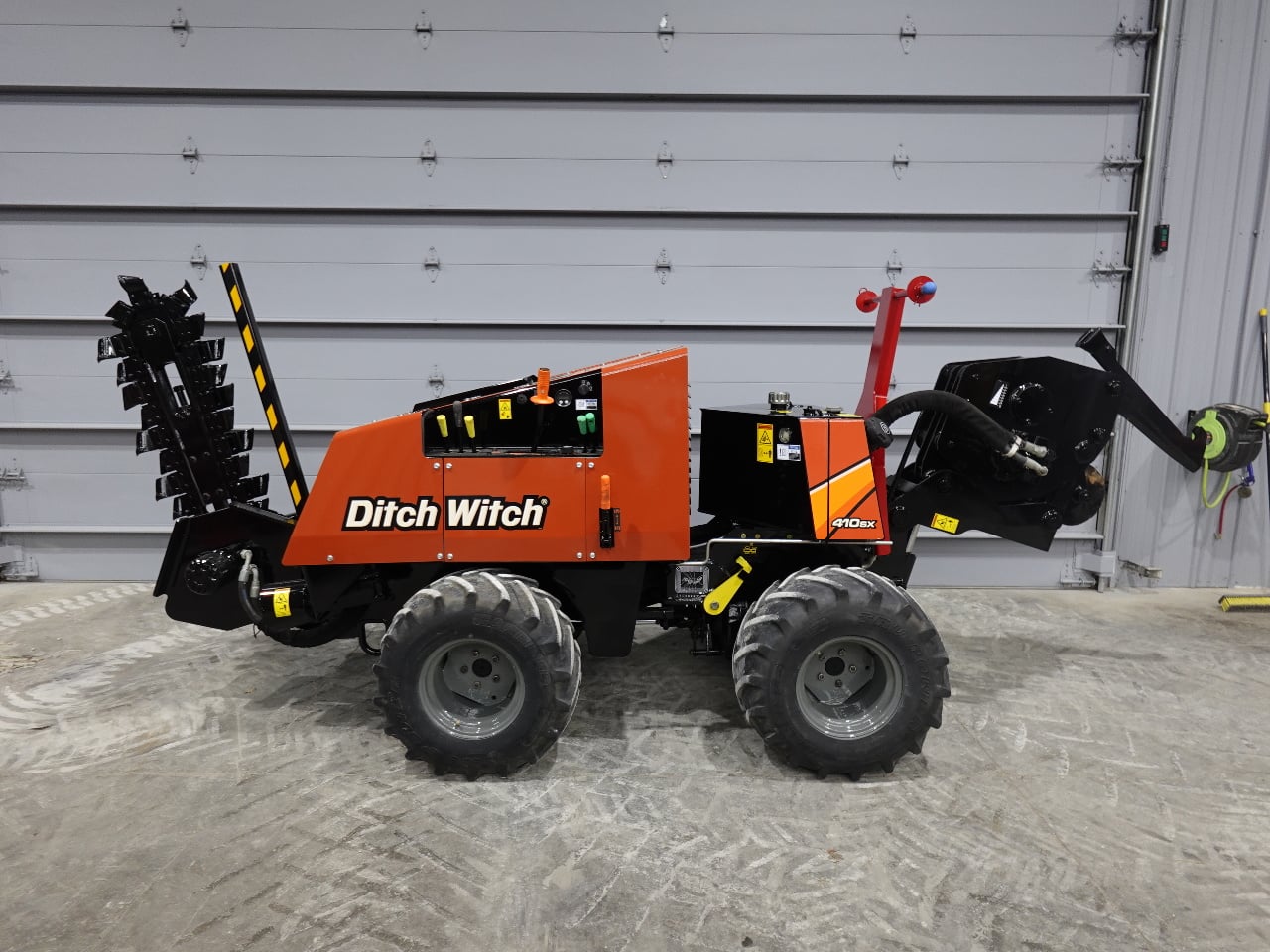 2015 DITCH WITCH 410SX Walk-Beside Trencher - Vibratory Plow #1 2015 DITCH WITCH 410SX Walk-Beside Trencher - Vibratory Plow #1