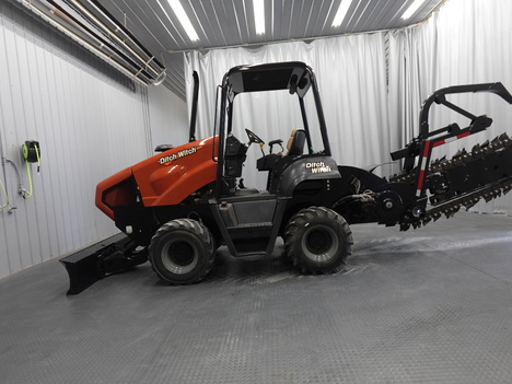 2004-ditch-witch-rt75-ride-on-trencher-vibratory-plow #4851