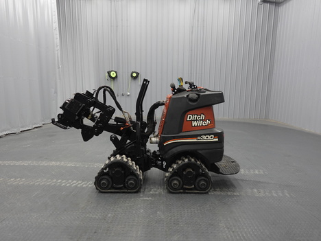 2015 DITCH WITCH ZAHN R300 Quad  #4867