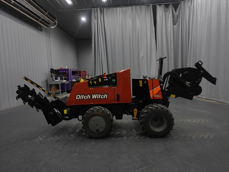 2017 DITCH WITCH 410SX  #4868