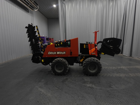 2017-ditch-witch-410sx-walk-beside-trencher-vibratory-plow #4913