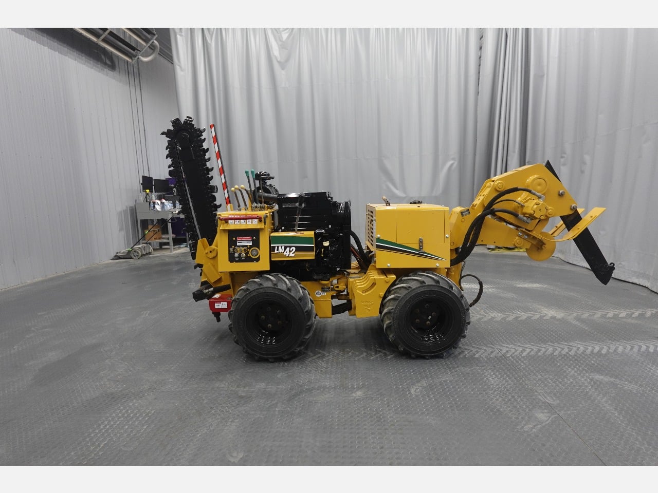 2014 VERMEER LM42 Walk-Beside Trencher - Vibratory Plow #1 2014 VERMEER LM42 Walk-Beside Trencher - Vibratory Plow #1