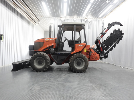 2016 DITCH WITCH RT105M  #4945