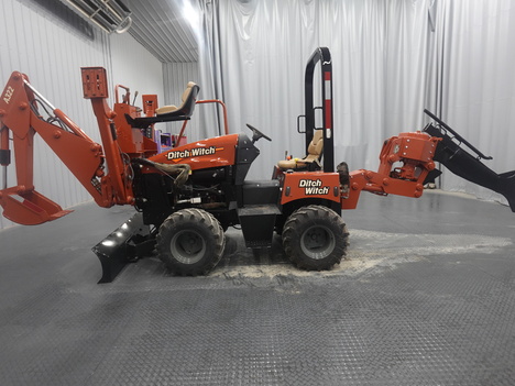2006-ditch-witch-rt40-ride-on-trencher #4947