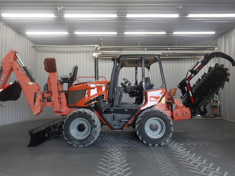 2017 DITCH WITCH RT105M  #4965