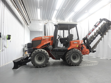 2017 DITCH WITCH RT105M  #4966