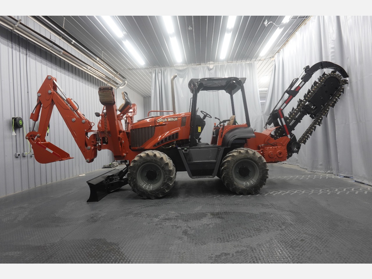 2015 DITCH WITCH RT100 Ride-On Trencher #1 2015 DITCH WITCH RT100 Ride-On Trencher #1