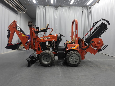 2018 DITCH WITCH rt45  #5040