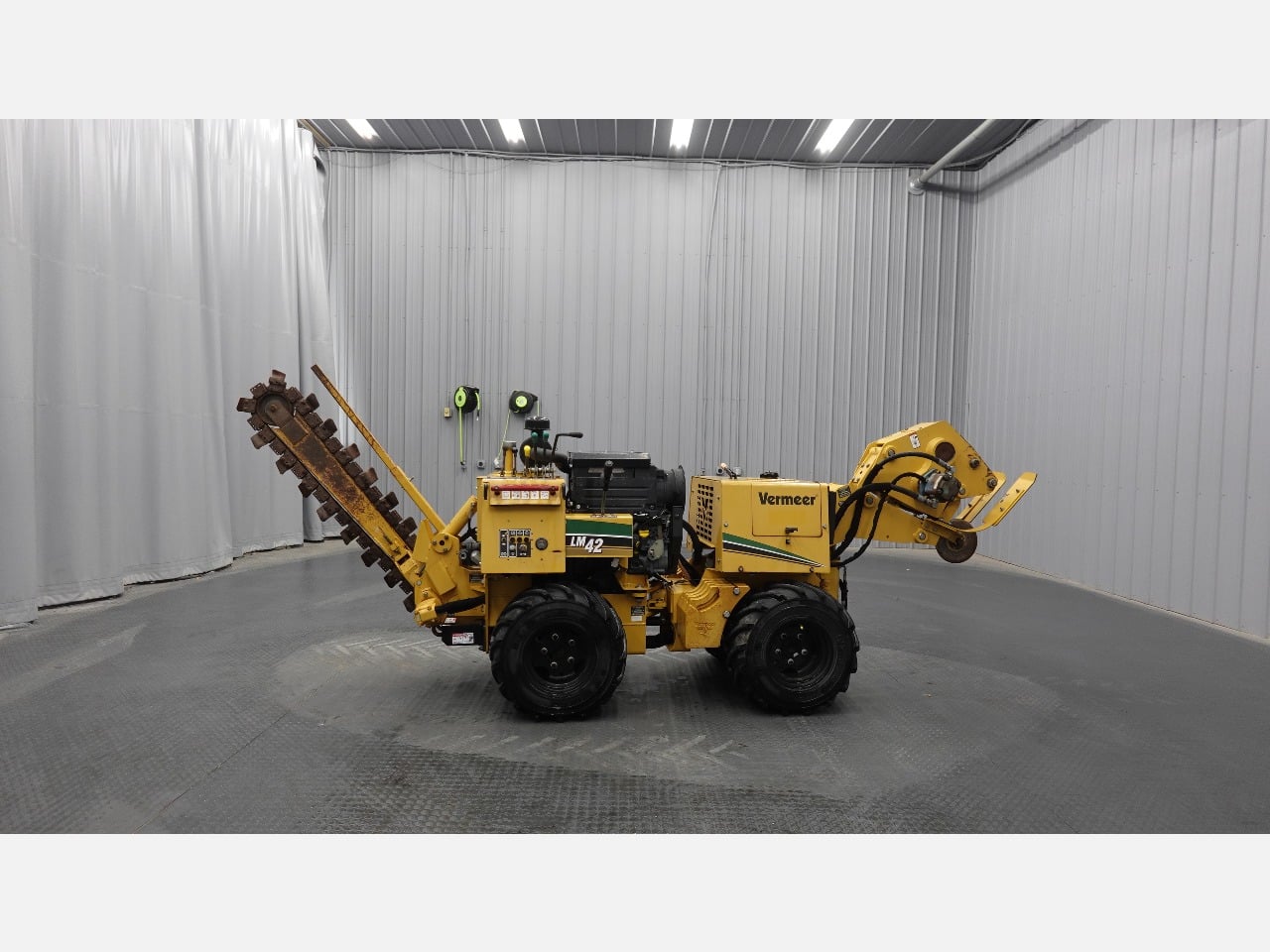2011 VERMEER LM42 Walk-Beside Trencher - Vibratory Plow #1 2011 VERMEER LM42 Walk-Beside Trencher - Vibratory Plow #1