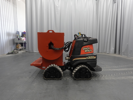 2015 DITCH WITCH ZAHN R300 Quad  #5054