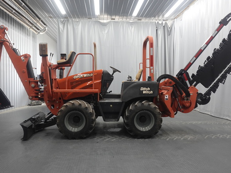2010-ditch-witch-rt80-ride-on-trencher #5057