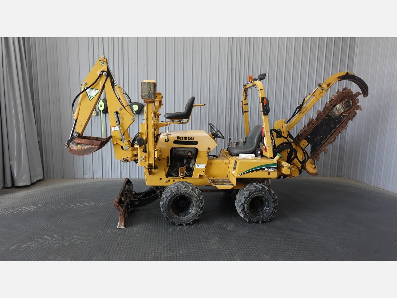 2010 VERMEER RT450 Ride-On Trencher #1 2010 VERMEER RT450 Ride-On Trencher #1