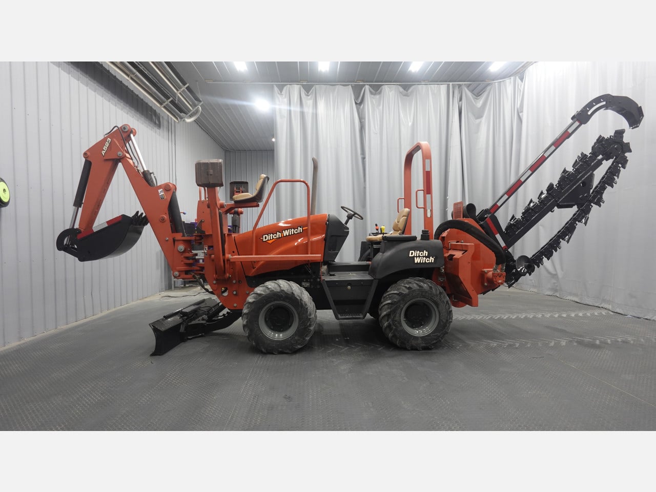 2007 DITCH WITCH RT55 Ride-On Trencher #1 2007 DITCH WITCH RT55 Ride-On Trencher #1