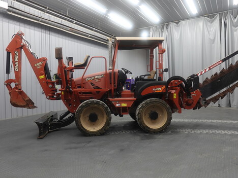 2017 DITCH WITCH RT80  #5138