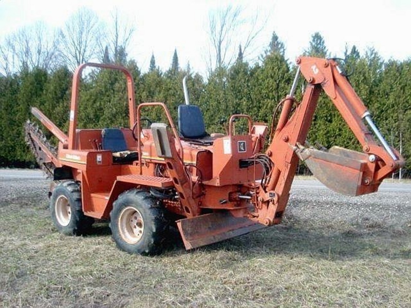 Ditch Witch 3210 Trencher For Sale 1272