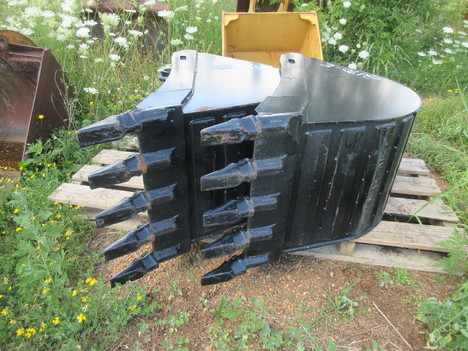  CATERPILLAR BKT420-24 Bucket #3578