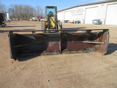  FFC ATTACHMENTS 0 Loader #3672