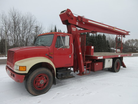 1990 INTERNATIONAL 4700 Crane Truck #3997