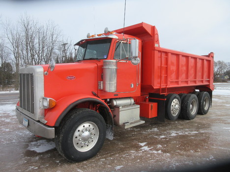 1996 PETERBILT 357 Dump Truck #4001