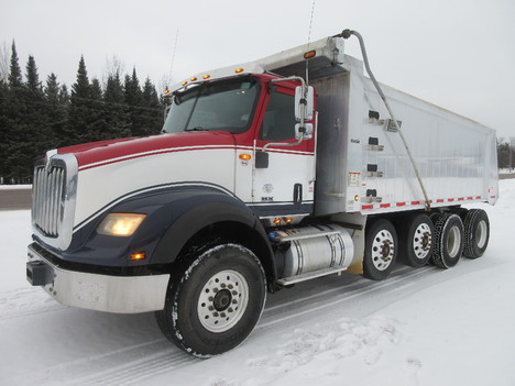 2017 INTERNATIONAL HX615 Dump Truck #4002