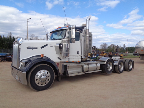 2009 KENWORTH W900 Daycab #4050