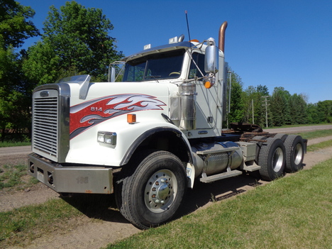 2007 FREIGHTLINER FLD120SD Daycab #4064