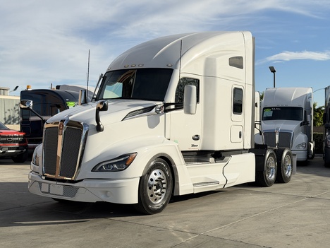 2022 KENWORTH T680 Tandem Axle Sleeper #1288