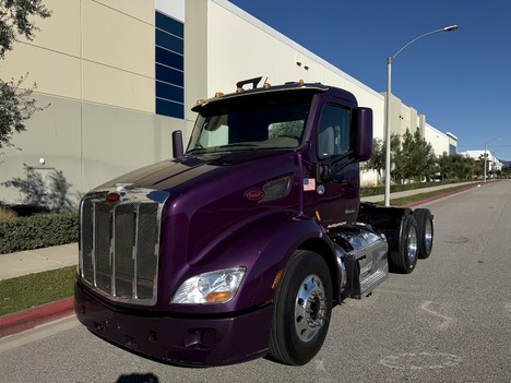 2018 PETERBILT 579 Tandem Axle Daycab #1328