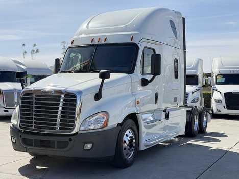2020 FREIGHTLINER CASCADIA Tandem Axle Sleeper #1362