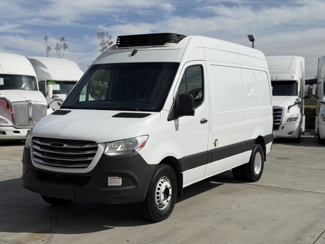2019 MERCEDES-BENZ SPRINTER 3500 Reefer Truck #1366