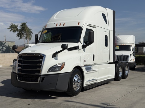 2021-freightliner-cascadia-tandem-axle-sleeper #1400