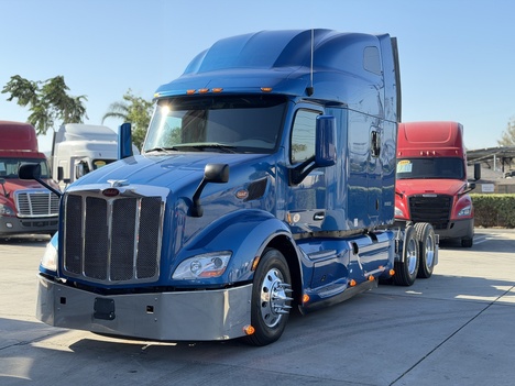 2019-peterbilt-579-tandem-axle-sleeper #1402