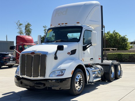 2017 PETERBILT 579 Tandem Axle Daycab #1415