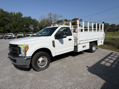 2017 FORD F-350 Service - Utility Truck #34137