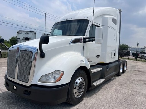 2019 KENWORTH T680 Sleeper
