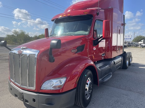 2019 PETERBILT 579 Sleeper