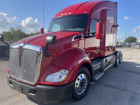 2019 KENWORTH T680 Sleeper