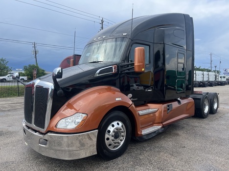 2021 KENWORTH T680 Tandem Axle Sleeper